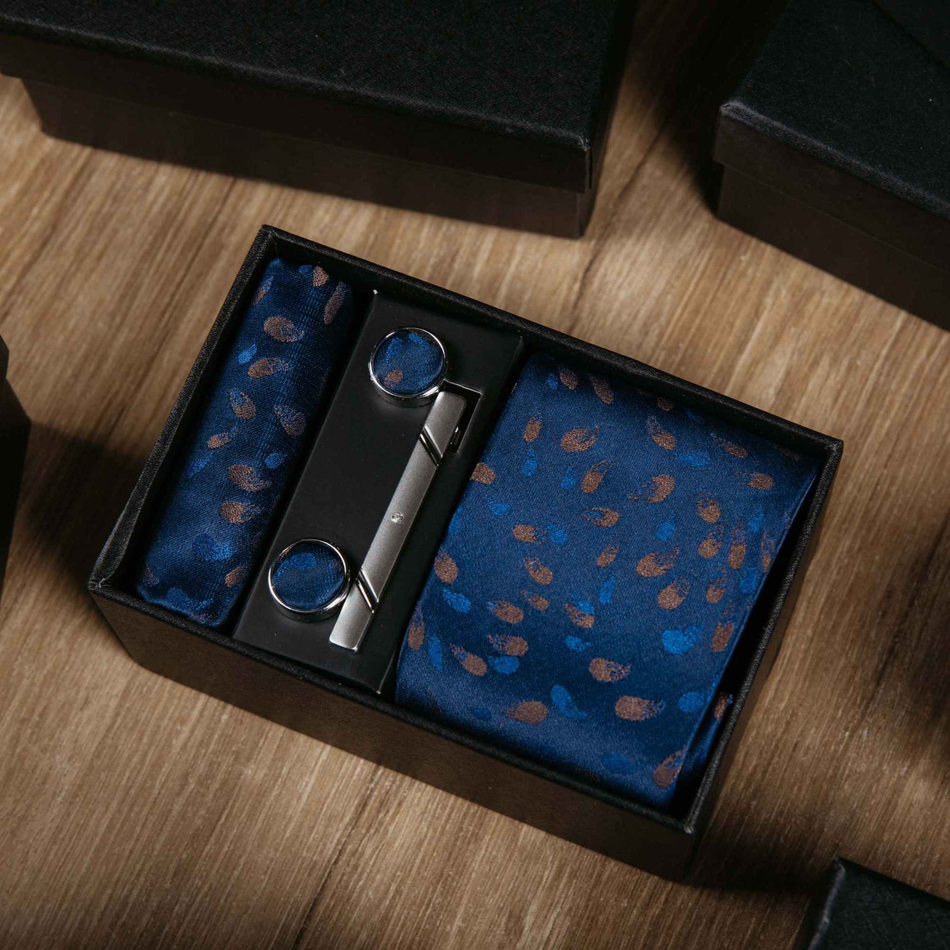 Signature Paisley – Navy Blue – | Bellino Moda